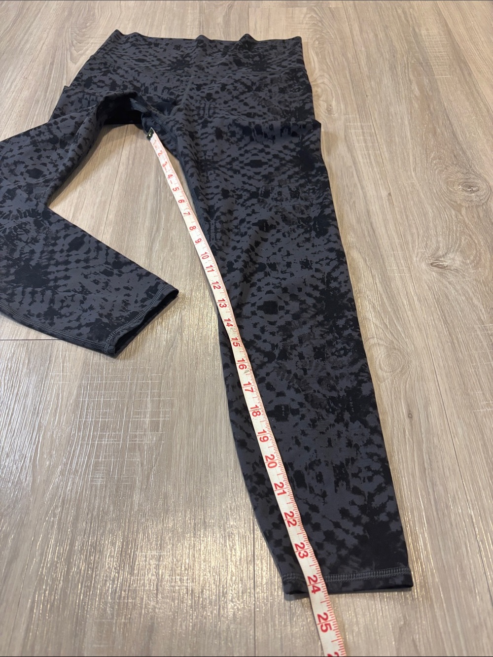Vuori Studio Printed Legging, Charcoal Shibori - Picture 15 of 16